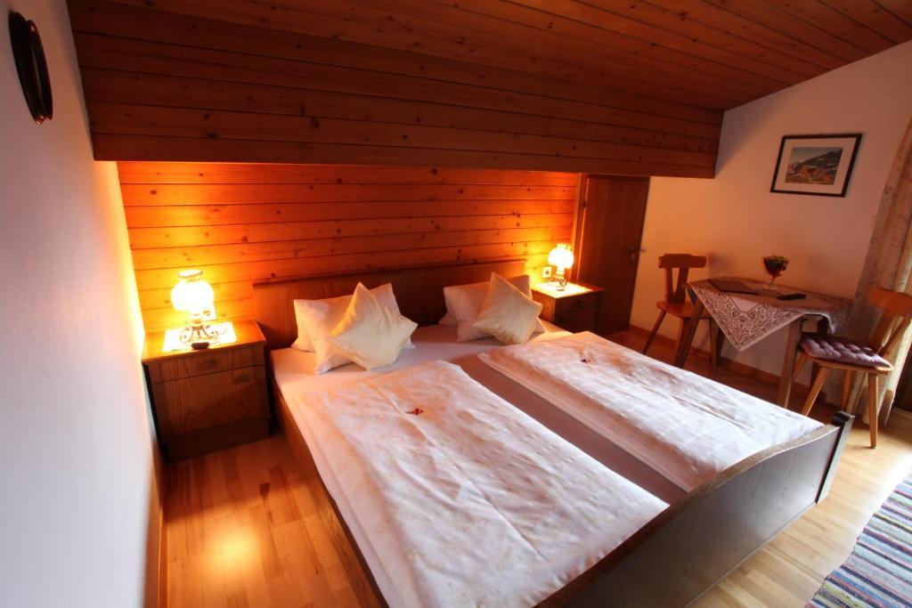Haus Helga Hotell Unken Rom bilde
